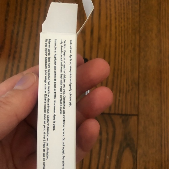 Riddle roll on fragrance oil in voyeur 8ml expires 12/2025 - Picture 4 of 10